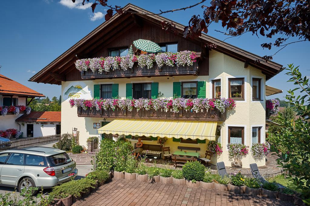 Gaestehaus Alpina บัดโคลกรุบ ภายนอก รูปภาพ